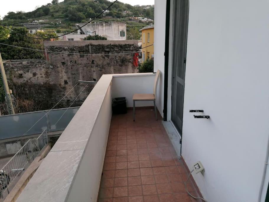 Grazioso Appartamento A Ischia Zona Pilastri Exteriör bild